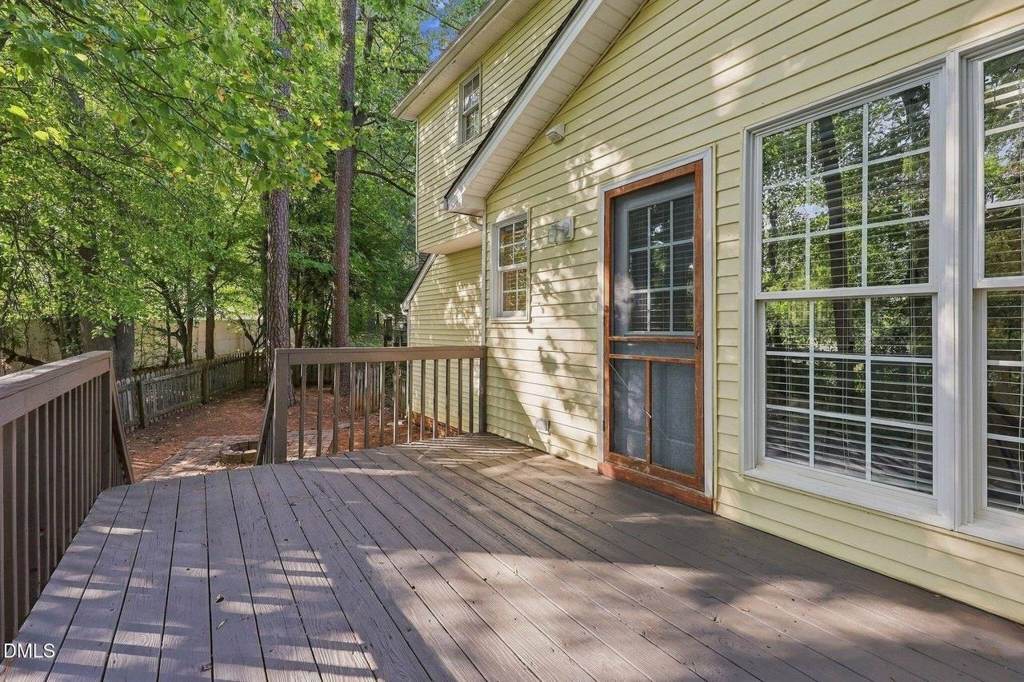 Photo 8 of 308 Black Swan Way