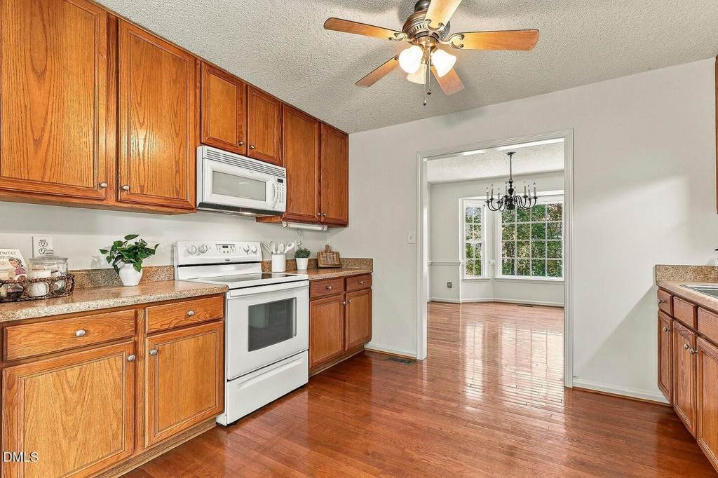 Photo 6 of 2352 Rowland Pond Dr