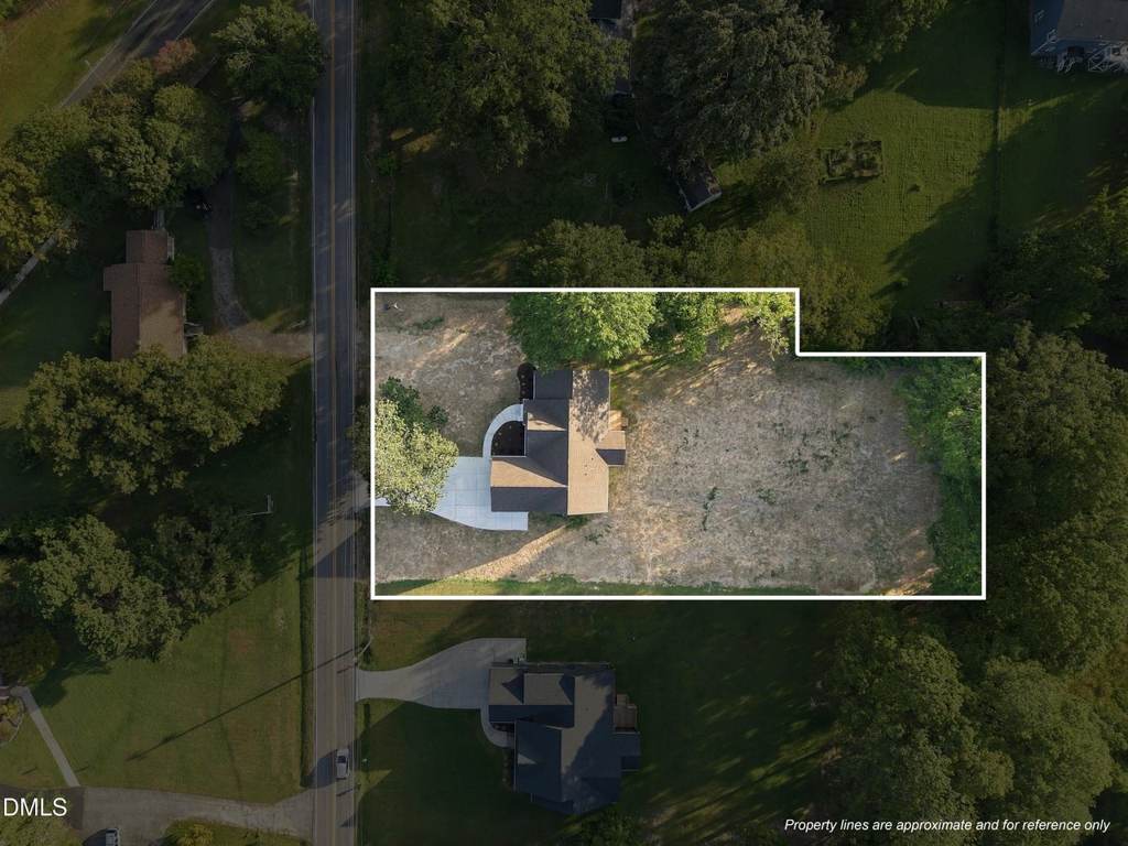 Photo 3 of 613 Pearces Rd