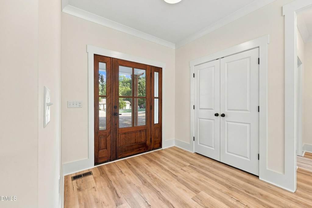 Photo 6 of 613 Pearces Rd