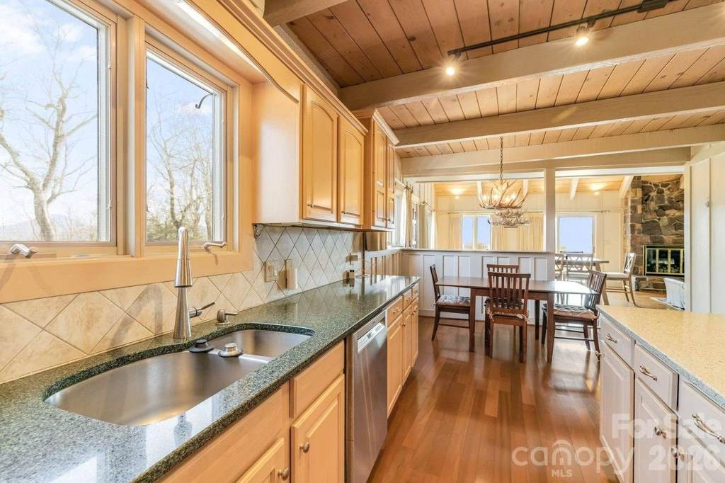 Photo 12 of 301 Highland Cir