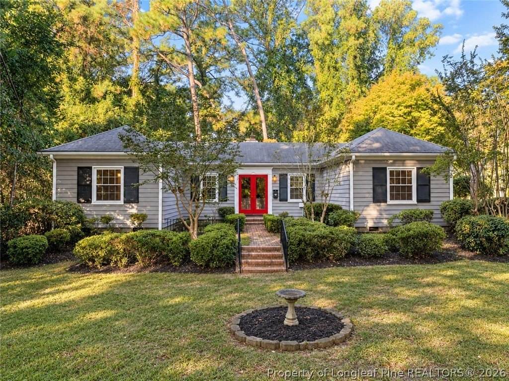 300 Pinecrest Dr, Fayetteville, NC 28305