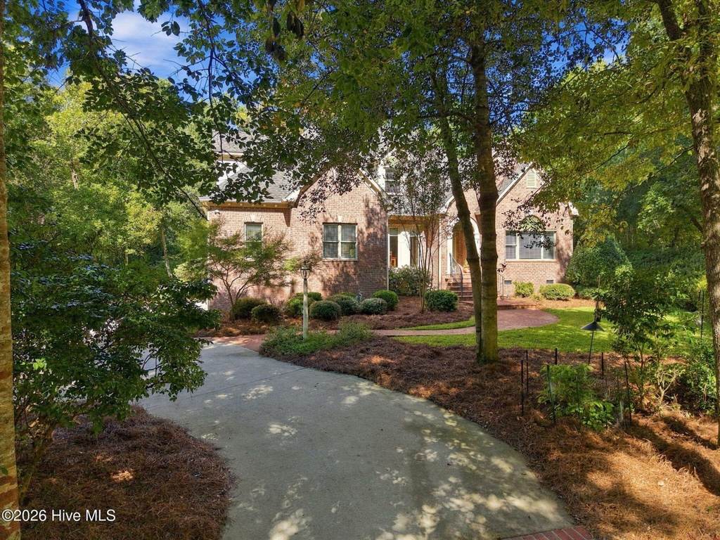 Photo 4 of 1421 Halcyon Ln