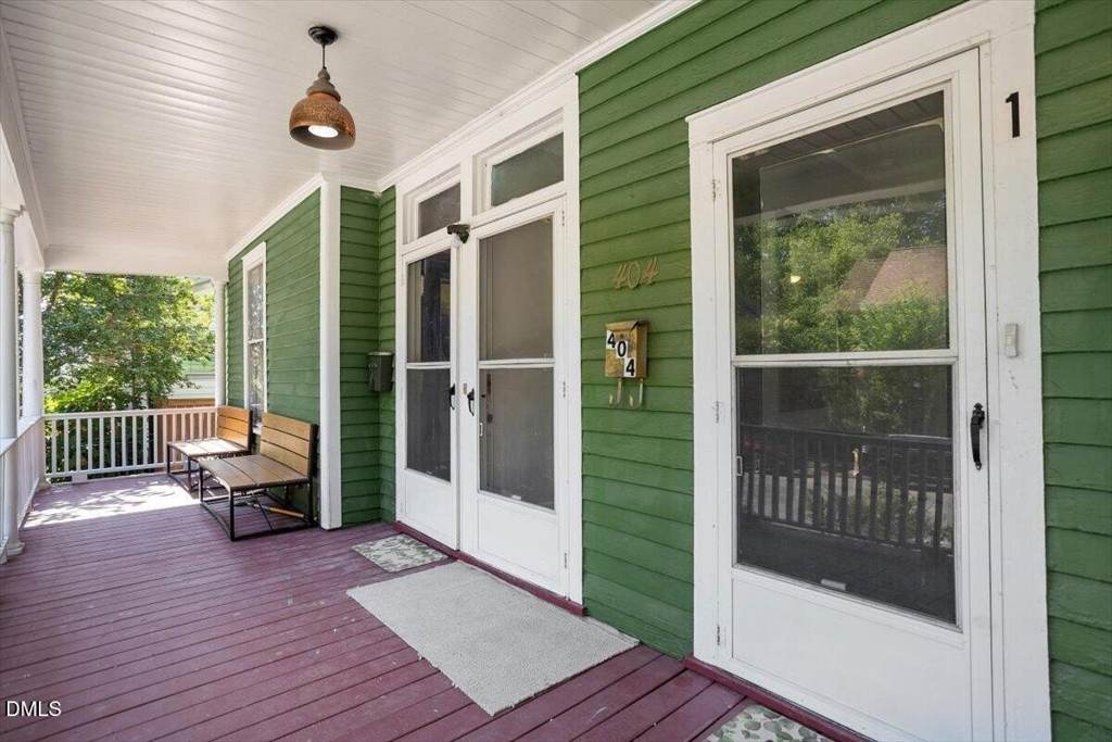 Photo 3 of 404 E Edenton St