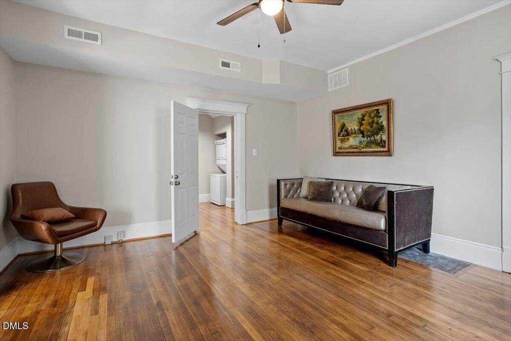 Photo 12 of 404 E Edenton St