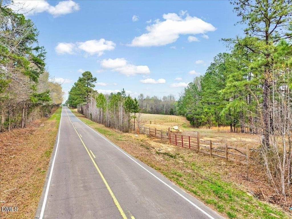 6150 Bob Daniel Rd, Oxford, NC 27565