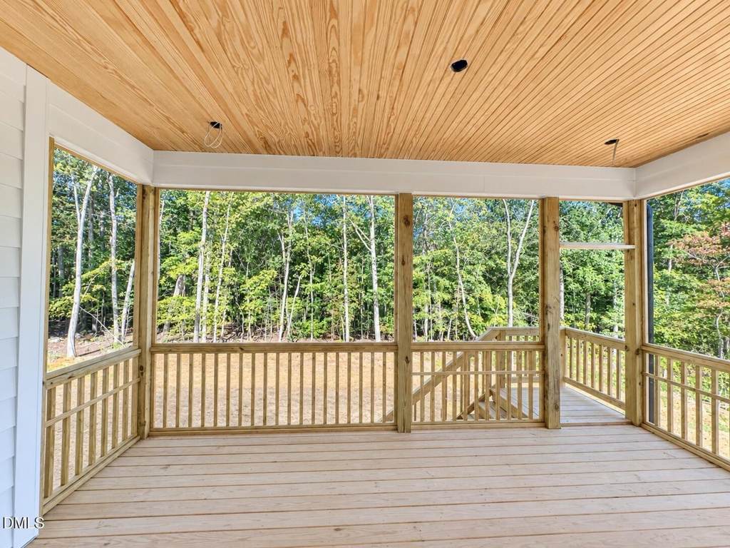 Photo 10 of 152 Black Bear Ct