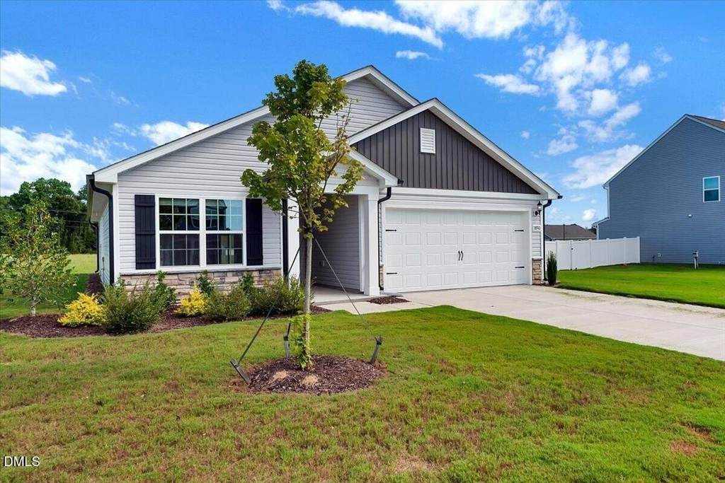 Photo 3 of 3890 Origin Dr
