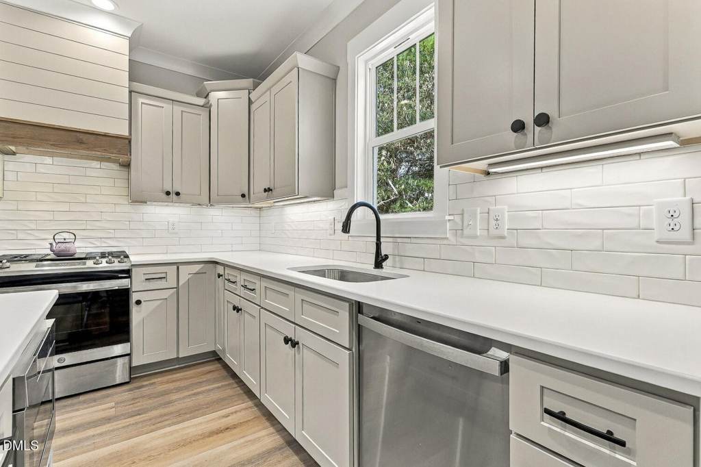 Photo 12 of 224 Lambert Ln