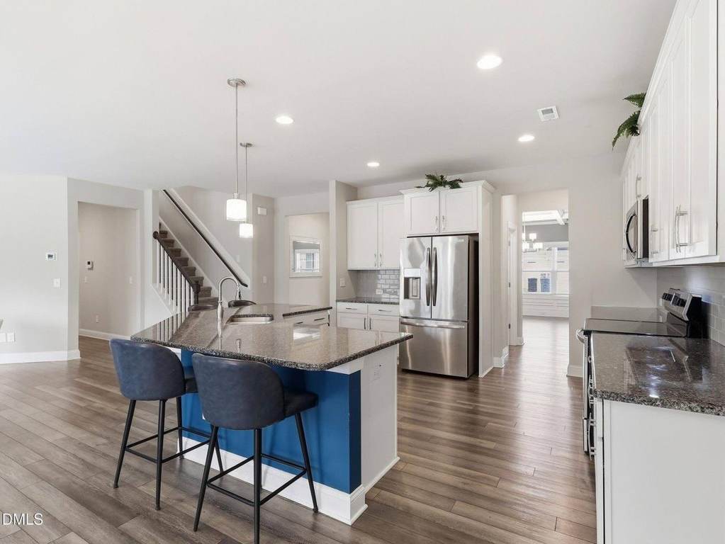 Photo 5 of 151 Centerline Dr